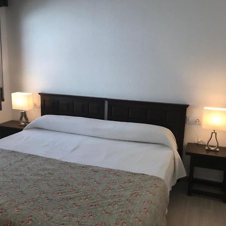Appartamento Blue Bay Roses Esterno foto