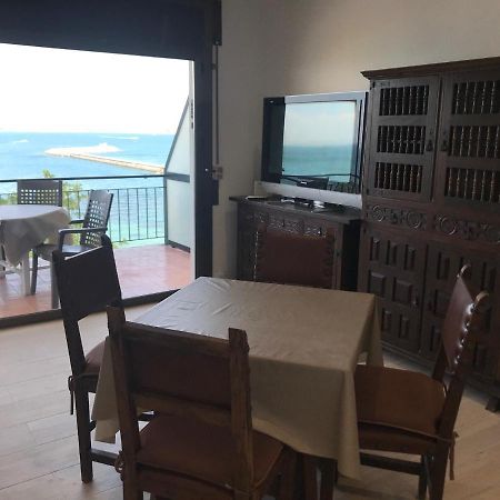 Appartamento Blue Bay Roses Esterno foto