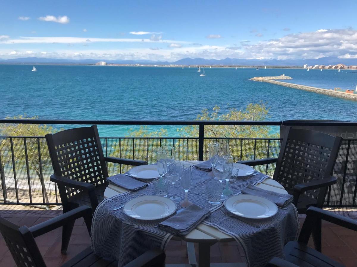 Appartamento Blue Bay Roses Esterno foto