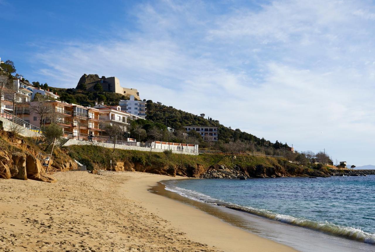 Appartamento Blue Bay Roses Esterno foto