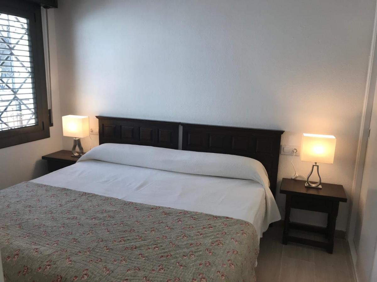 Appartamento Blue Bay Roses Esterno foto