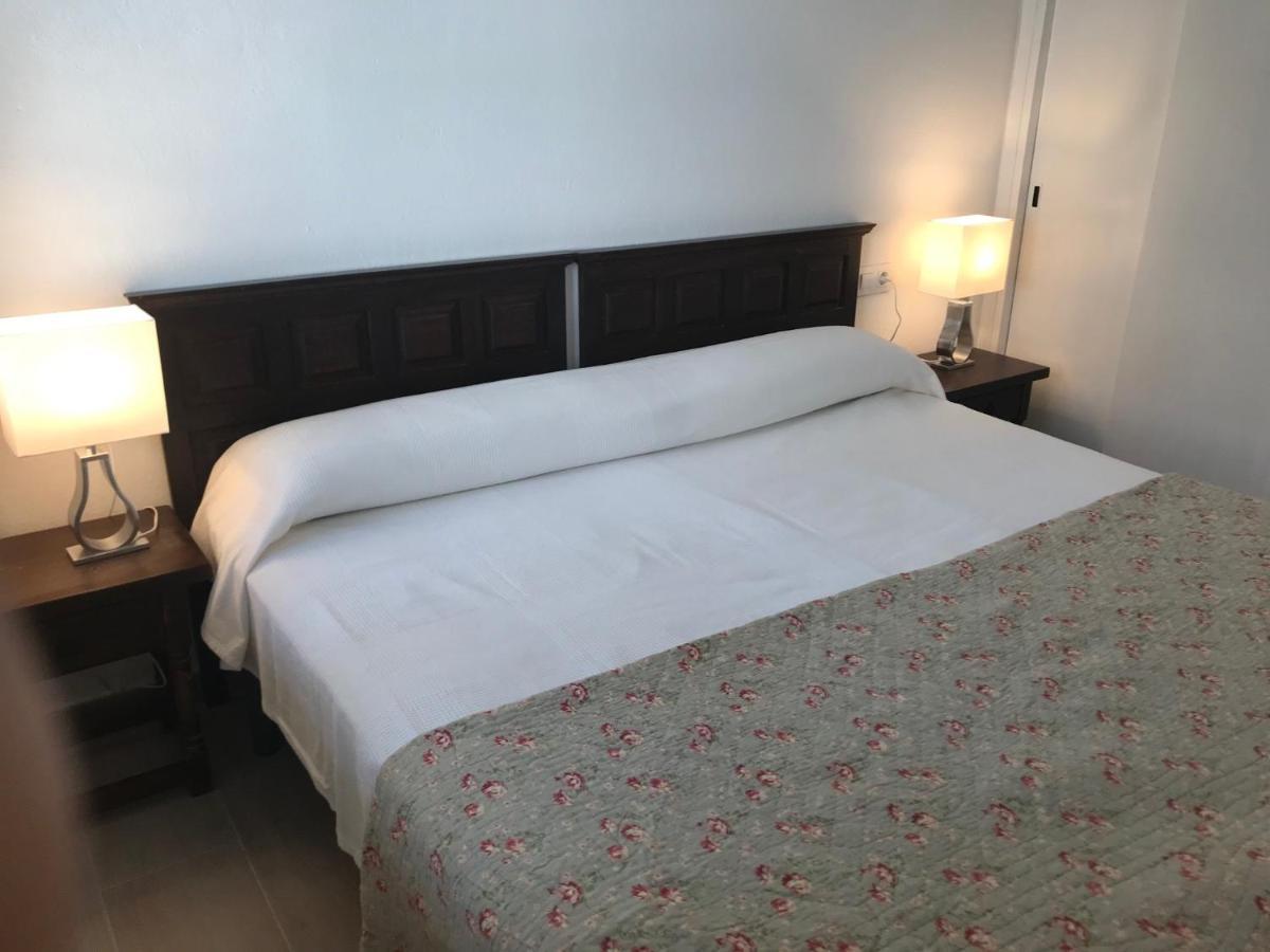 Appartamento Blue Bay Roses Esterno foto